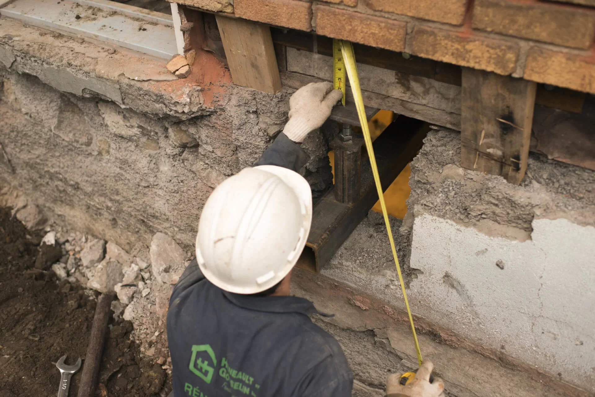 Inspection d’une fondation extérieure