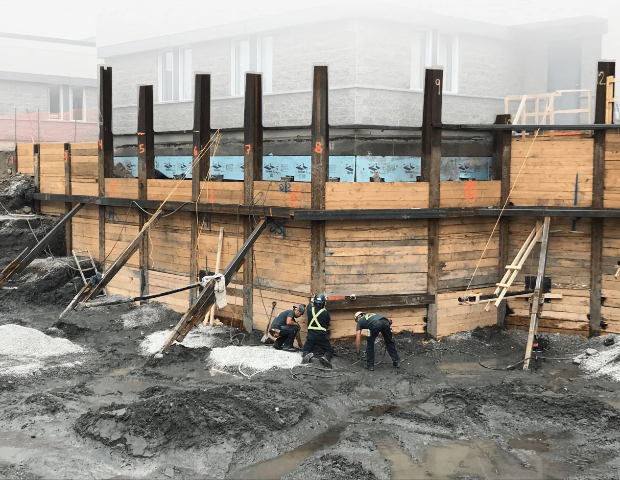 Chantier de construction d’un mur berlinois